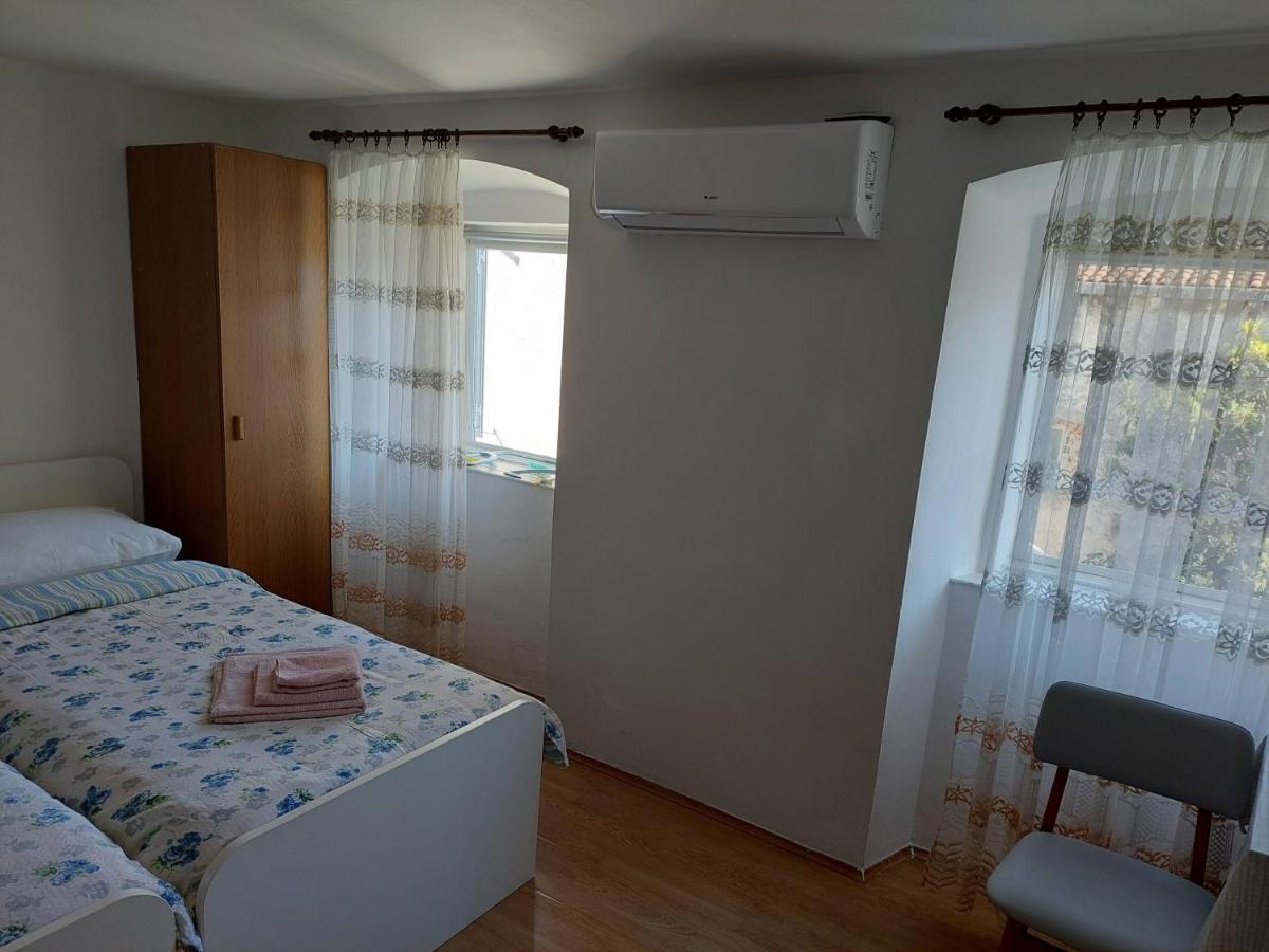 Rooms Mario Cres Exterior photo